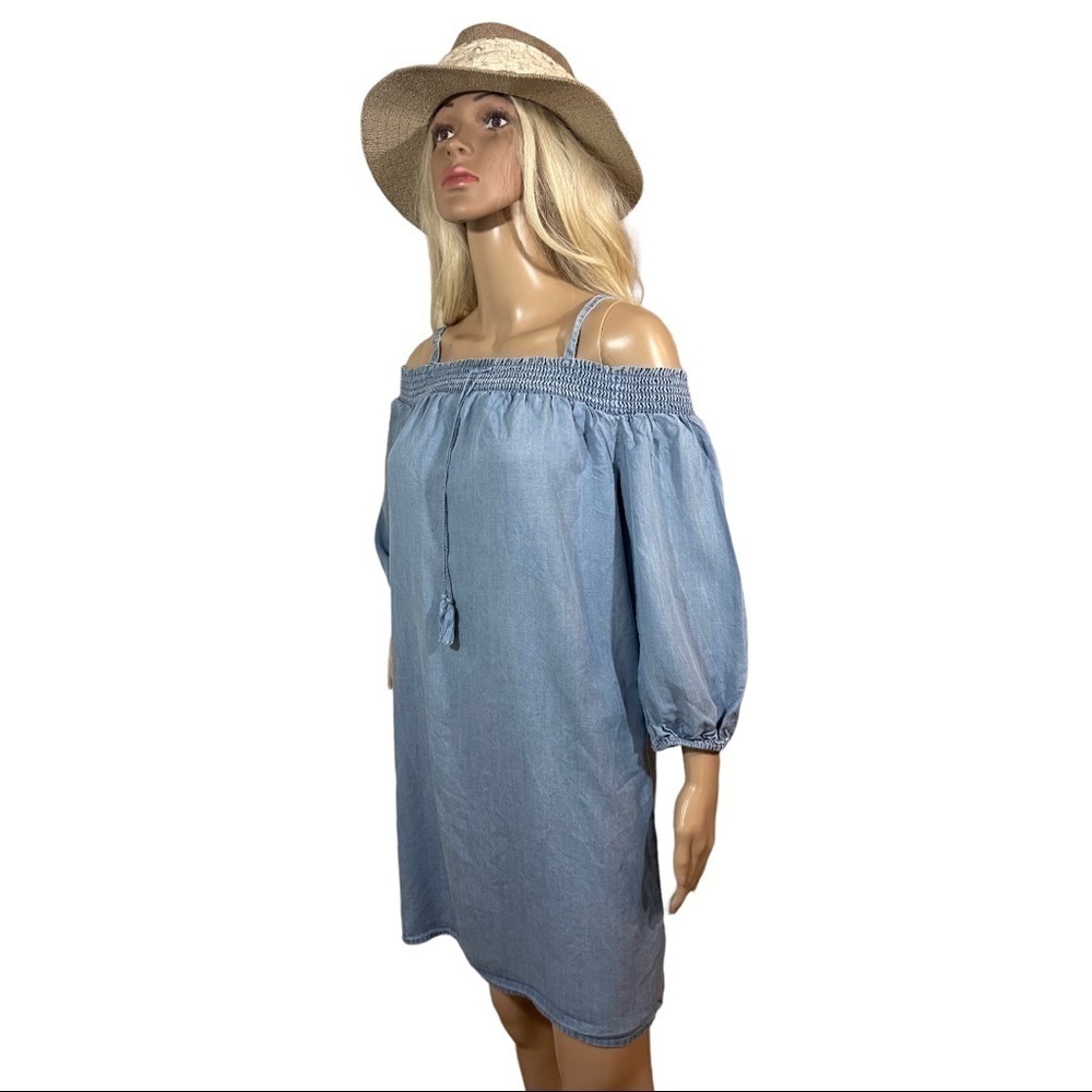 Old Navy off the shoulder denim/Jean dress